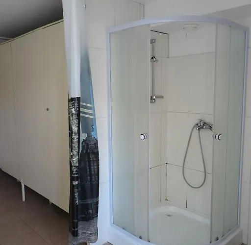 Senoji Vaistine בית הארחה